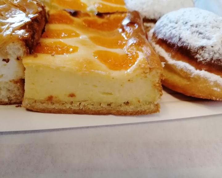 Café und Bäckerei Müller